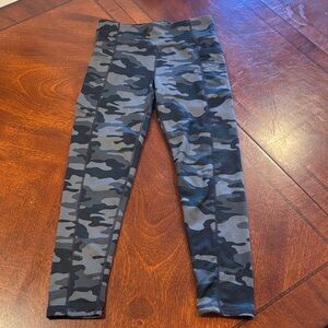 GAP Kids Black and Gray Camouflage Leggings